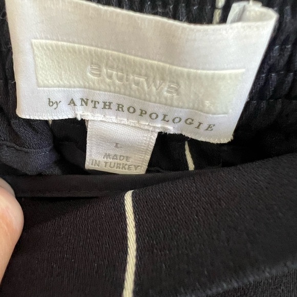 Large ett:twa Anthropologie pull on cropped pants navy white stripe red piped - Picture 5 of 17